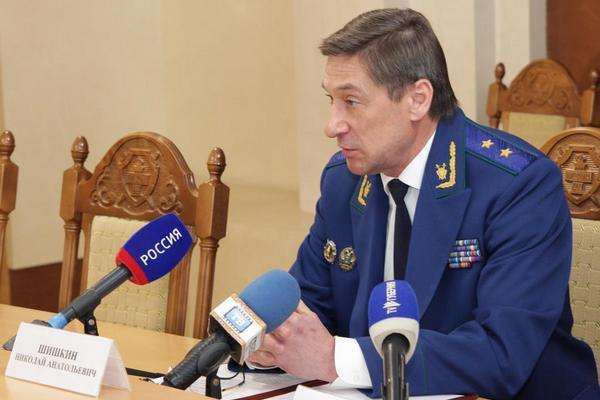 Подчиненными облпрокурора занялись воронежские следователи Подчиненными облпрокурора занялись воронежские следователи