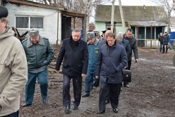 Пожар под Воронежем лишил людей работы Пожар под Воронежем лишил людей работы