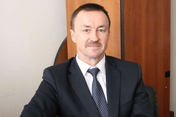 Юрий Матузов остался во главе Бутурлиновского района Воронежской области Юрий Матузов остался во главе Бутурлиновского района Воронежской области