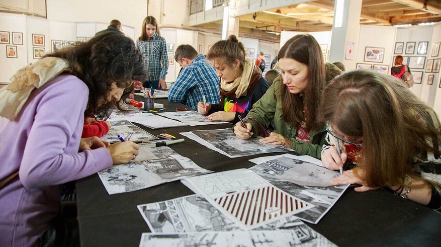 Главная картинка новости: В Воронеже юных участников книжного фестиваля ждут встречи с авторами и полезные мастер-классы