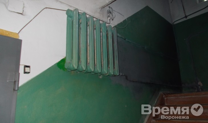 По квартирам воронежцев ходят агенты, требующие перевести пенсию в частный фонд