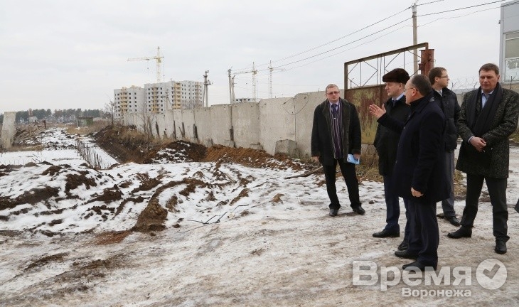 В Воронеже строители хотят возвести жилой квартал на 17 тысяч жителей без садиков, школ и дороги