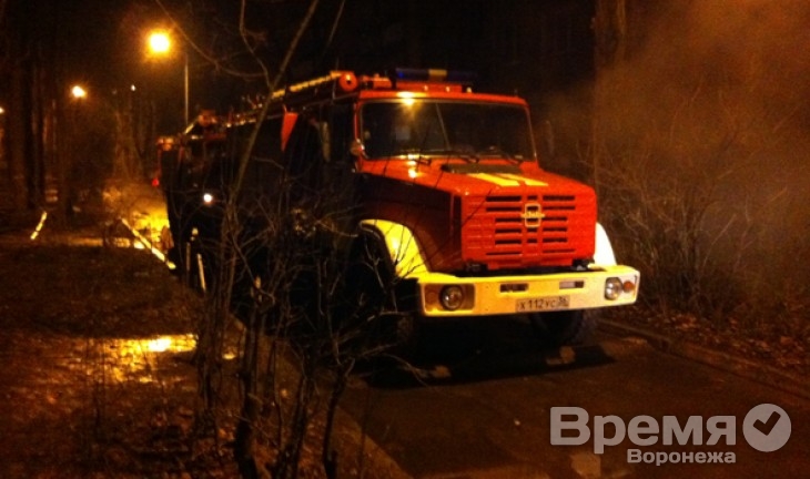 В Воронеже из-за пожара в подвале многоэтажки эвакуировали 39 человек