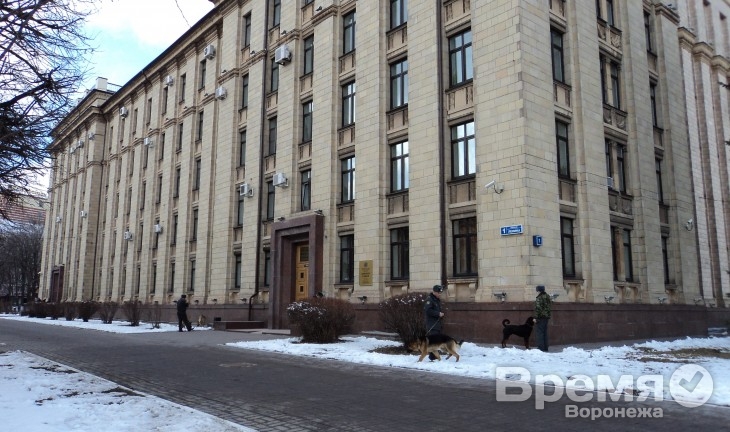 Облправительство упразднило должности, на которых работали экс-мэр Сергей Колиух и Александр Трубников