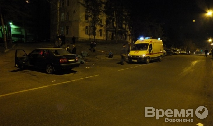 Воронежцу, который на автомобиле врезался в толпу пешеходов, предъявили обвинение