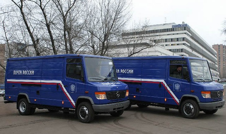 В Боброве мужчина напал на грузовик, перевозивший 2 млн рублей