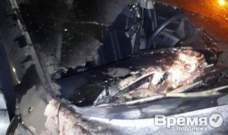 Поджог машин заставил экс-прокурора Воронежской области вспомнить о чести