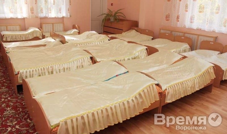 72 воронежских школьника отправились в летний лагерь в Крым