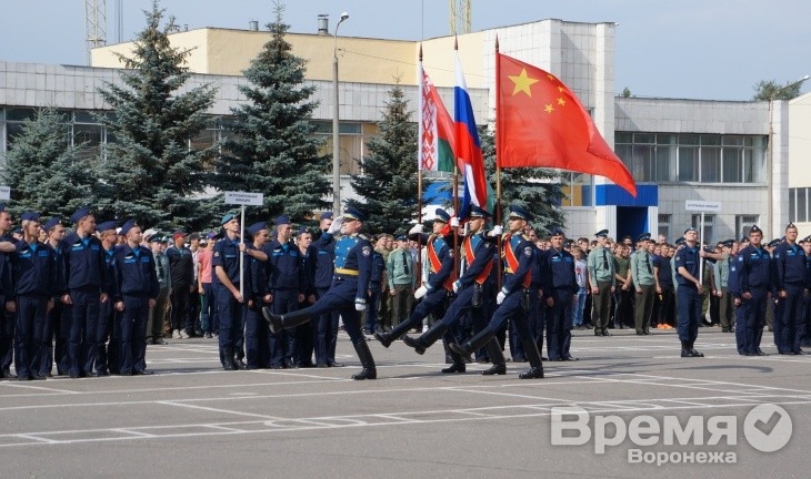 Главком ВВС в Воронеже предостерег другие страны от соблазна напасть на Россию