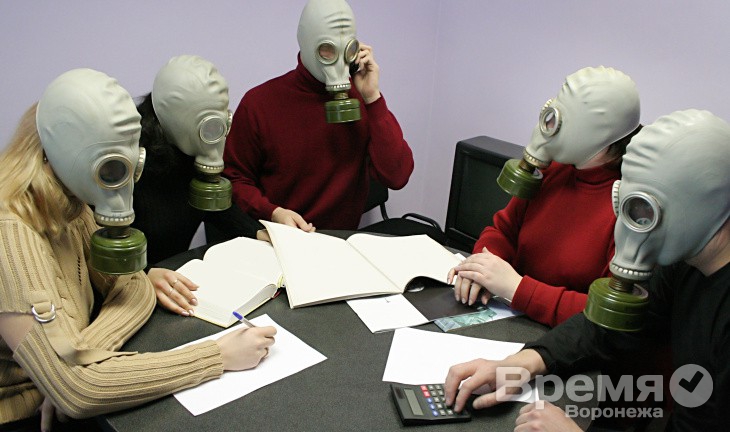 В Воронеже более 122 тысяч человек выполняют вредную для здоровья работу