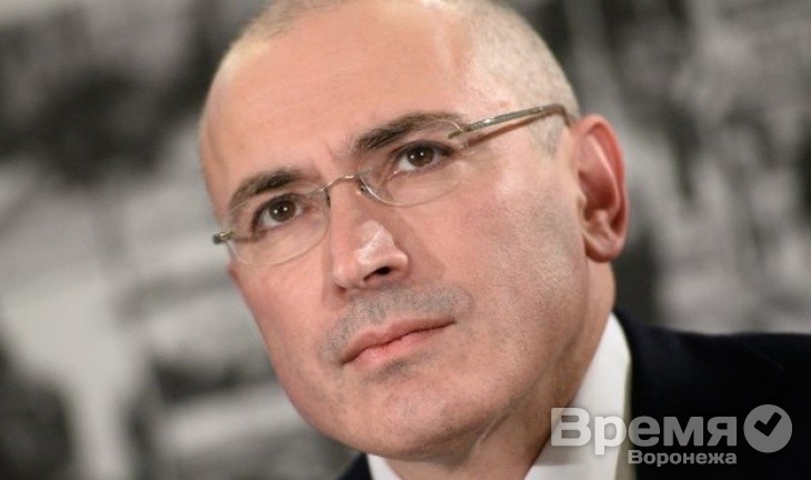Михаил Ходорковский как Труффальдино из Бергамо