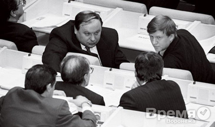 Реформаторы 90-ых годов в Воронеже рассказали, во что превратится страна через несколько лет