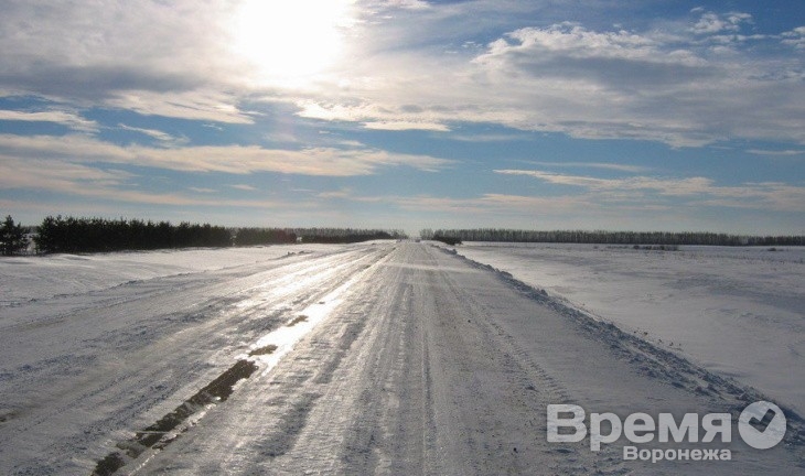 На федеральных трассах Воронежской области - ледяной дождь и гололедица