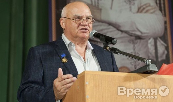 Постучится ли «барин-националист» Александр Лапин в воронежскую КПРФ?