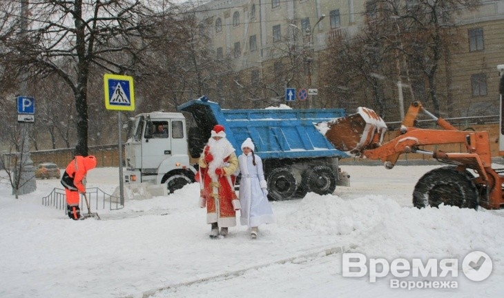 Из Воронежа вывезли больше пяти тысяч тонн снега