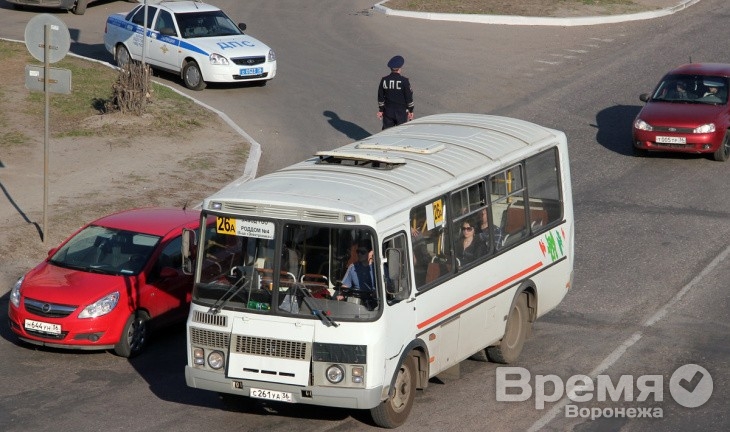 Воронежцев возили маршрутки с неисправными спидометрами
