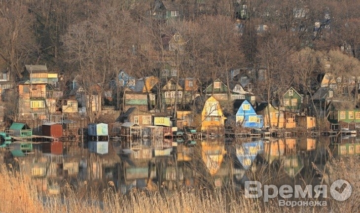 В посёлке Рыбачий кооператив не пускал местных жителей к берегу воронежского водохранилища