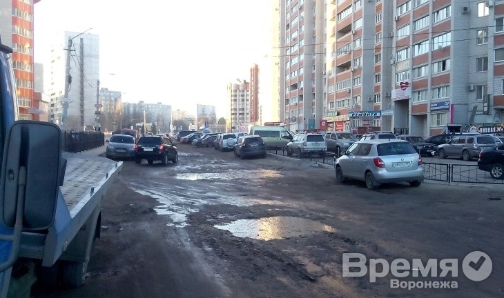 Алексей Гордеев ожидает качественного ремонта дорог, притом, что Воронежу отказали в необходимой сумме субсидий