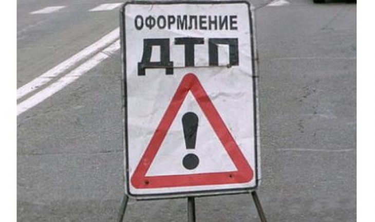 В Воронежской области при лобовом столкновении иномарок погибли два водителя