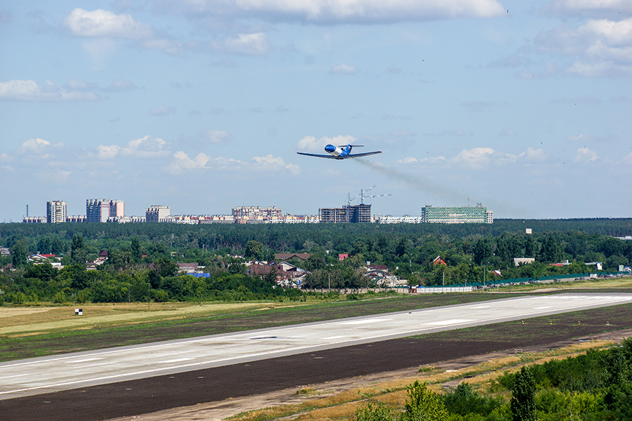 Воронежский авиазавод ведет летные испытания на аэродроме «Придача» 