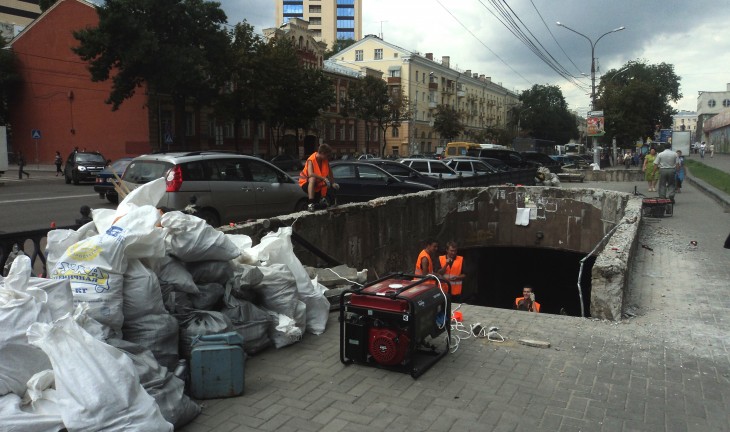 В ТЕМУ НЕДЕЛИ: В Воронеже начали ремонтировать подземный переход у «Детского мира»