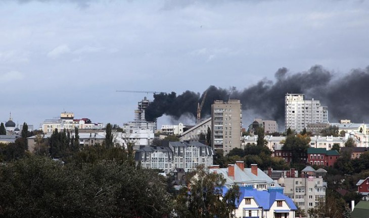 В центре Воронежа горит многоэтажка