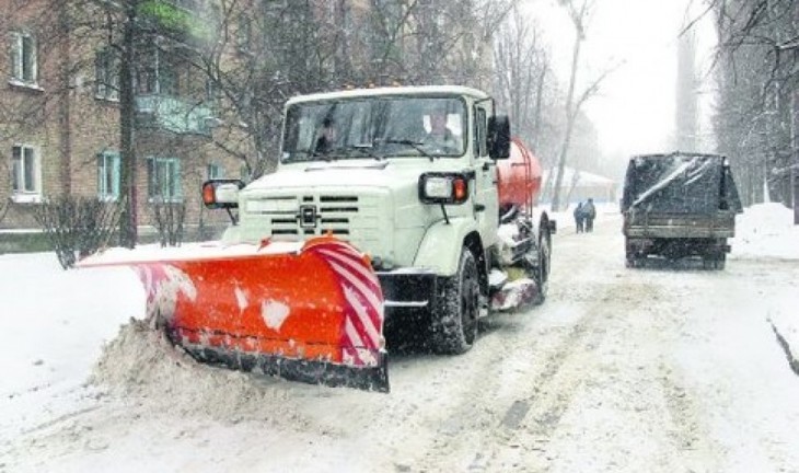 Воронежские коммунальщики встретили первый снег во всеоружии