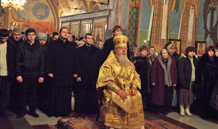 12 февраля Владыка Сергий провел богослужение в Успенском Семинарском храме города Воронежа