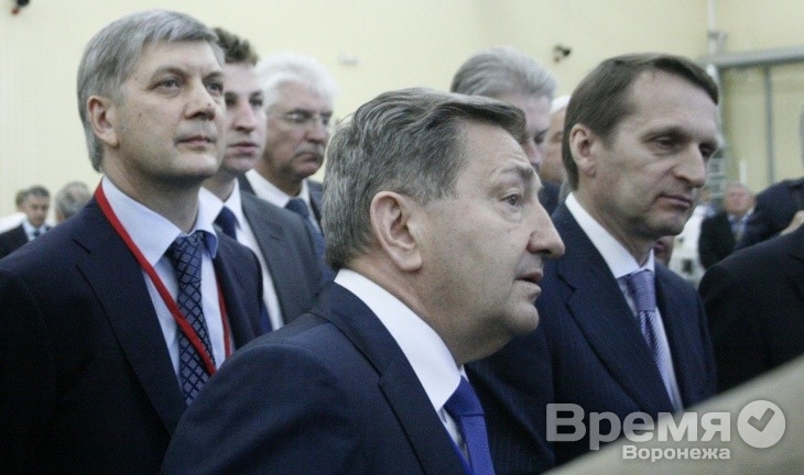 Спикер Верховной Рады и председатель Госдумы осмотрели на ВАСО пассажирский АН-148