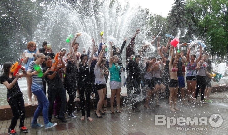 Воронежцы открыли сезон «водных битв»