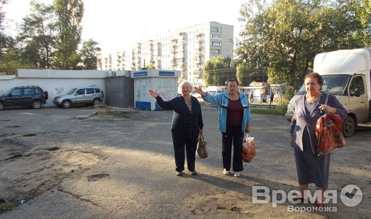 Жители Советского района протестуют против строительства нового торгового центра