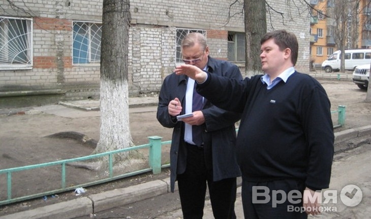 В воронежских дворах отремонтируют проезды и установят детские площадки