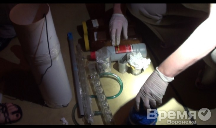 Воронежцы по интернету заказывали ингредиенты для амфетамина и лабораторное оборудование