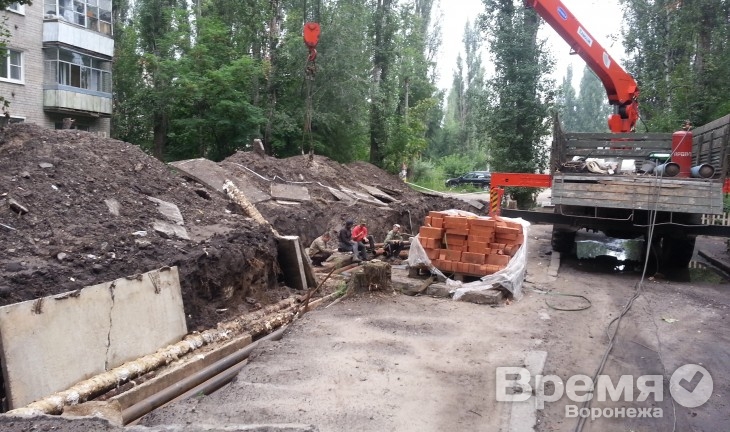 Жителям двух сотен домов на Левом берегу вернули горячую воду, отключенную из-за ремонта сетей и спора коммунальщиков