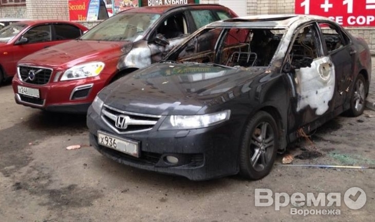 Кто стоит за поджогами автомобилей в Воронеже и вырастет ли цена автостраховки?