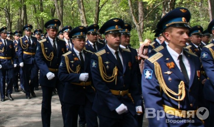 В Воронеже на 70-летний юбилей образования Суворовского военного училища съедутся генералы, офицеры, академики и артисты