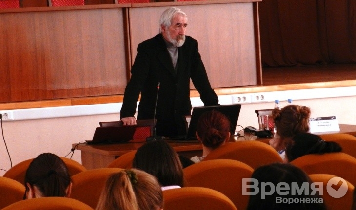 Биолог Владимир Воронецкий на фестивале научного кино: «Российскую науку задушили бумагами и отсутствием финансирования»