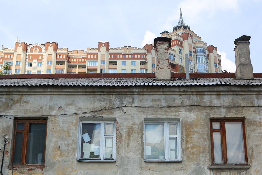 По поручению Александра Гусева в Воронежской области из ветхого жилья расселили 2,5 тыс. человек