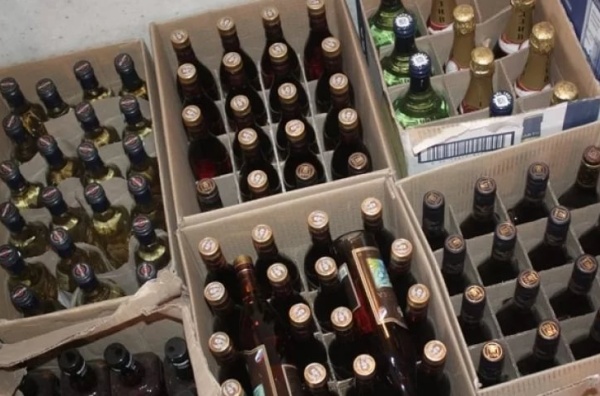 В Воронеже раскрыли несколько складов с поддельным алкоголем 