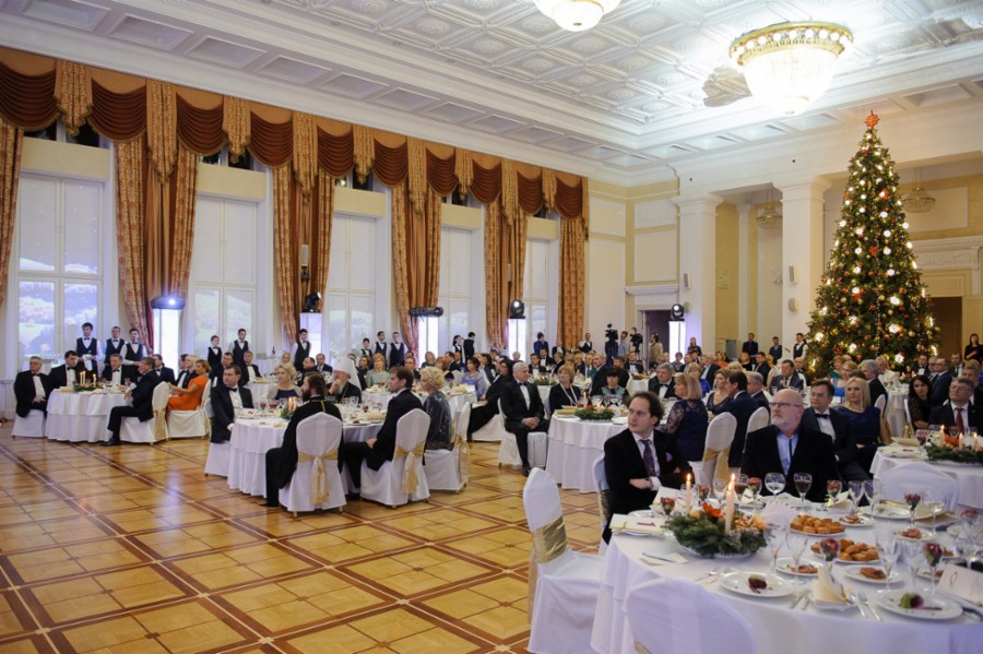На балу воронежского губернатора собрали 90,7 млн рублей