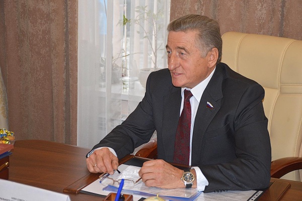 Воронежский сенатор: «Поддержка многодетных семей должна быть в приоритете» 