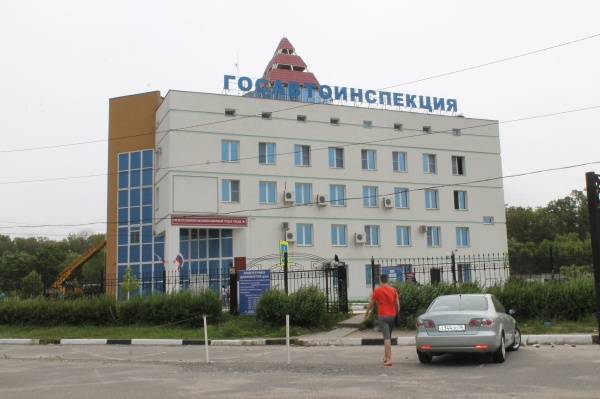 Воронежские автоинспекторы знакомятся с «опасным вождением» 