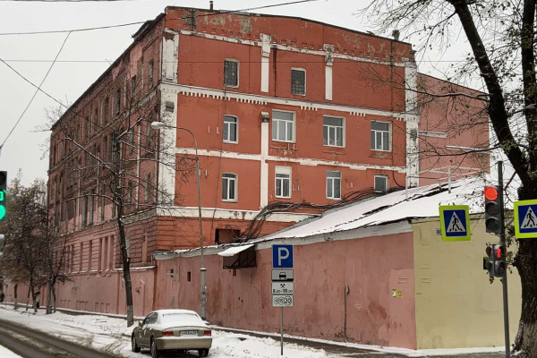 В Воронеже МВД начало проверку из-за нецензурной вывески на хлебозаводе 