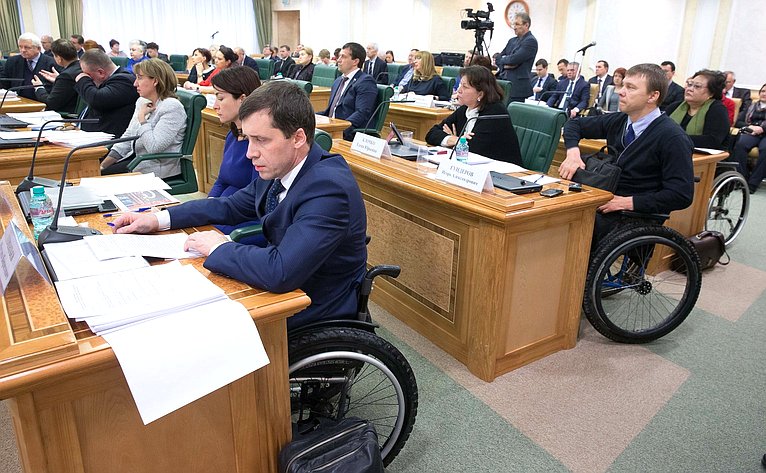 Воронежский сенатор потребовала от губернаторов доступности общественного транспорта для инвалидов