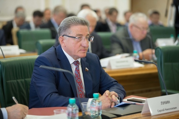 Воронежский сенатор: «Кадастровую оценку будут проводить госучреждения, руководствуясь единой методикой расчета» 