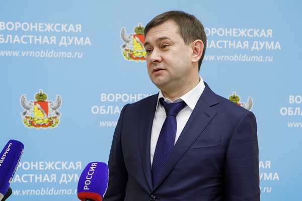 Владимир Нетесов назвал приоритетными в 2022 году выполнение нацпроектов, повышение доходов и снижение безработицы 