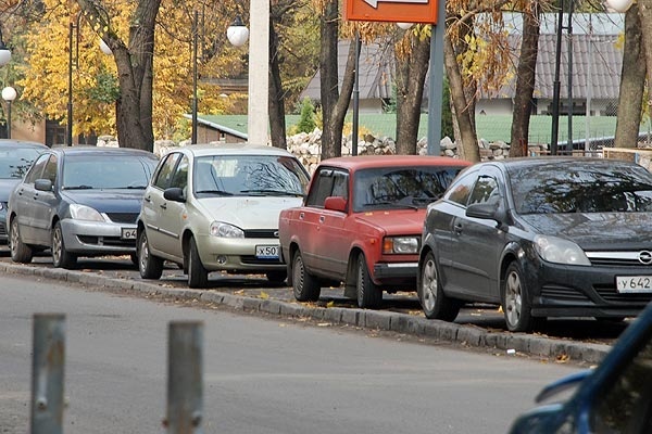 Инвестора для платных парковок в Воронеже выберут через конкурс 