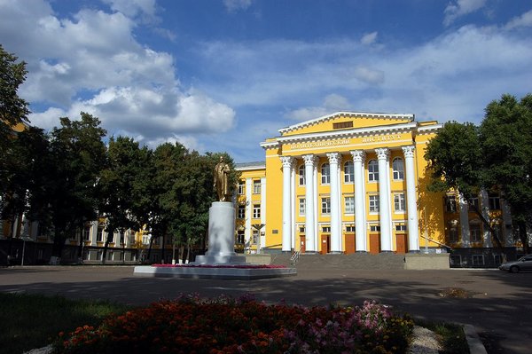 У Воронежского технического университета увели землю