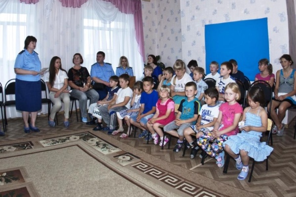 Воронежских детей ущемляют в правах в среднем по 40 раз в день 