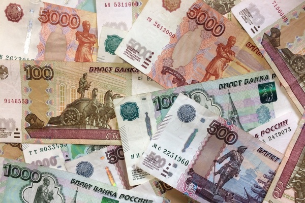 Воронежская прокуратура пытается взыскать с осужденных 450 тысяч рублей 